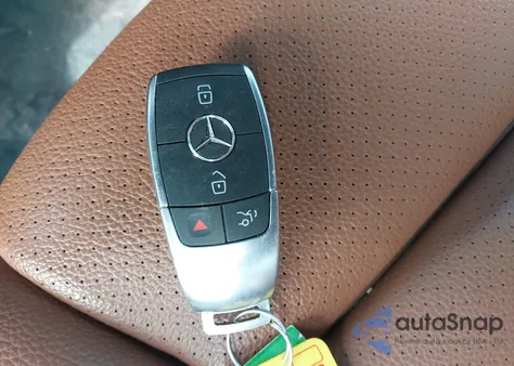 2020 Mercedes-Benz Glc 300 4Matic from USA, damaged, VIN WDC0G8EB1LF700335